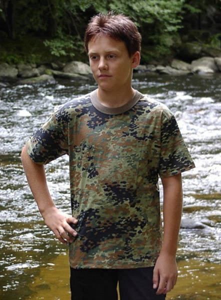 T-Shirt, Kinder flecktarn neu