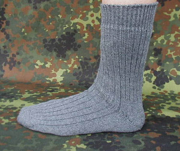 Socken, Bw grau kurz neu